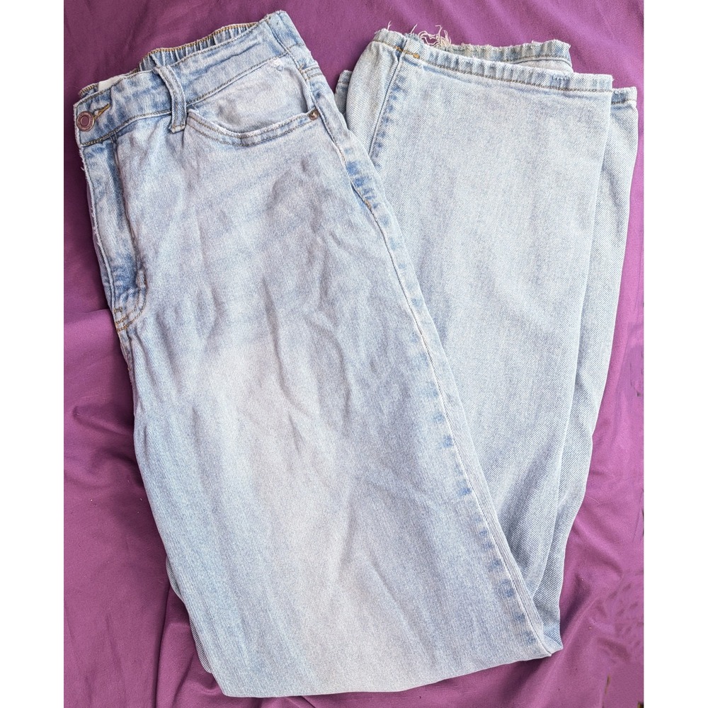No Boundaries Baggy Wide Leg Jeans Super Light Stretch M(8-10) Distressed Hems